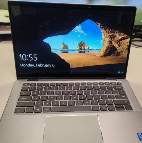 (NEW) 11th Gen i5-1145G7 - 16 GB RAM512MB HD - Silver Win10 Pro